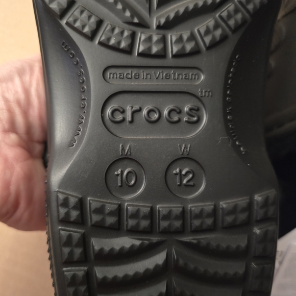 CROCS Women' Black Slippers - Picture 2 of 4